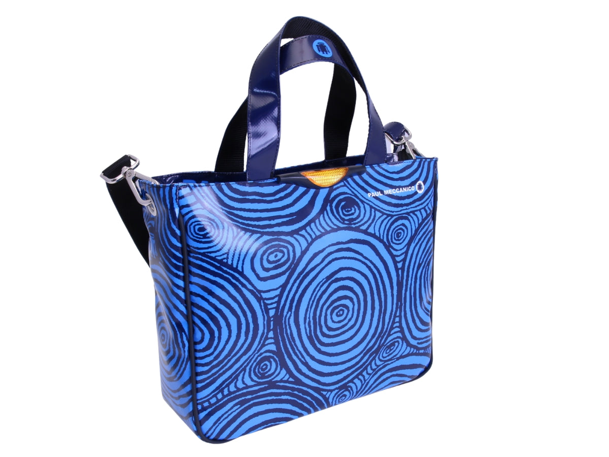 BORSA DONNA AZZURRA FANTASIA CERCHI. MODELLO GLAM IN TELONE CAMION.