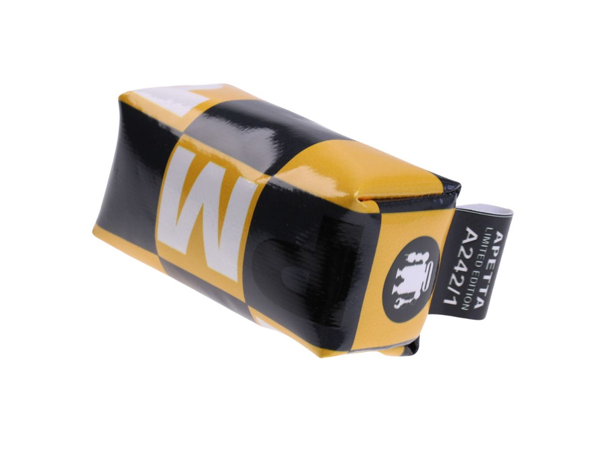PORTACHIAVI AD ASTUCCIO NERO E GIALLO FANTASIA SCACCHI.