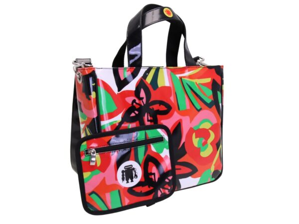 BORSA TOTE BIANCA CON FANTASIA FLOREALE. MODELLO GLAM REALIZZATO CON TELONI DI CAMION. - immagine 4