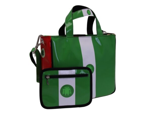 BORSA VERDE, BIANCA E ROSSO. MODELLO GLAM REALIZZATO CON TELONE DA CAMION. - immagine 4