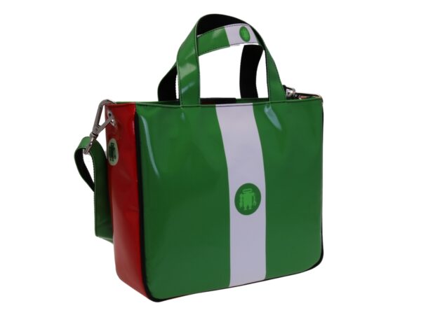 BORSA VERDE, BIANCA E ROSSO. MODELLO GLAM REALIZZATO CON TELONE DA CAMION. - immagine 3