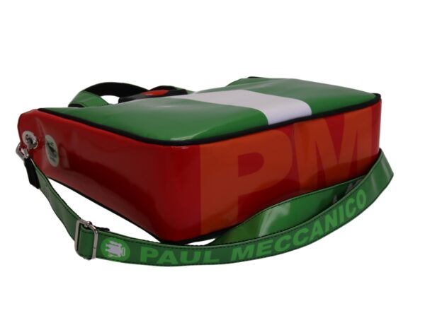 BORSA VERDE, BIANCA E ROSSO. MODELLO GLAM REALIZZATO CON TELONE DA CAMION. - immagine 5