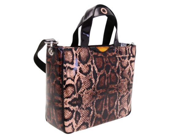 BORSA DONNA CON FANTASIA ANIMALIER. MODELLO GLAM REALIZZATO IN TELONE CAMION - immagine 2