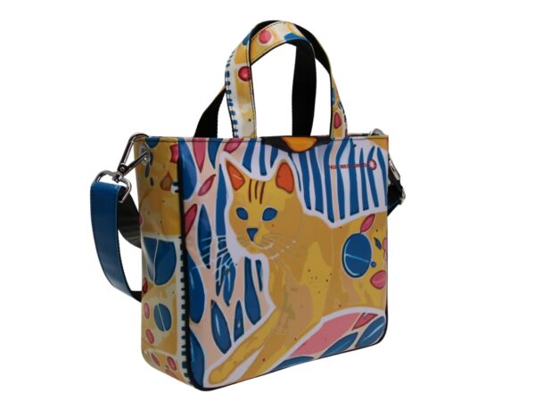 TOTE BAG CAPSULE "POP TROPICAL". MODELLO GLAM REALIZZATO IN TELONE CAMION. - immagine 2