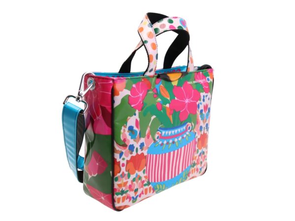 TOTE BAG CAPSULE "POP TROPICAL". MODELLO GLAM REALIZZATO IN TELONE DI CAMION - immagine 2