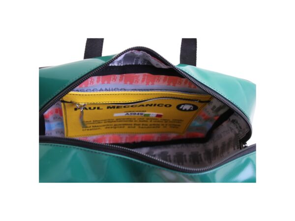 BORSA DA DONNA RETTANGOLARE CON FANTASIA FLOREALE. MODELLO PINCA IN TELONE CAMION. - immagine 4