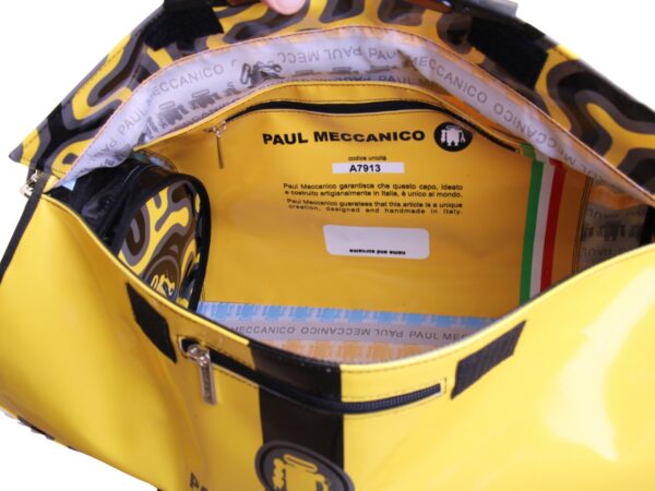 BORSONE SPORTIVO NERO E GIALLO. MODELLO ROLLING REALIZZATO IN TELONE CAMION. - immagine 6