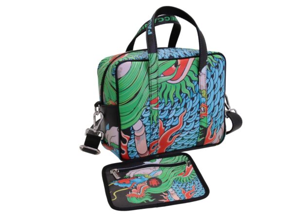 BORSA DONNA RETTANGOLARE CON FANTASIA ORIENTALE. MODELLO PINCA IN PELLE SINTETICA MARTELLATA. - immagine 4