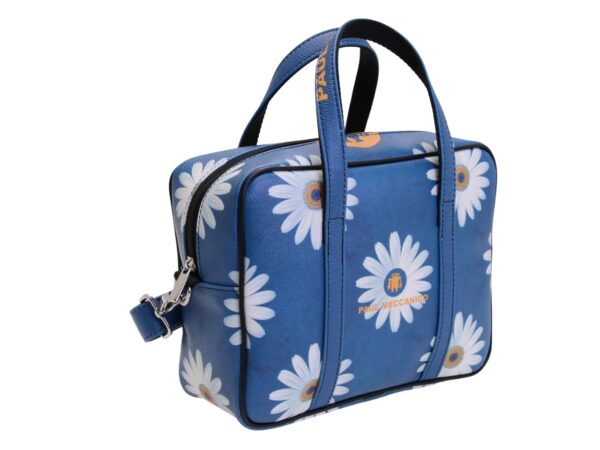 BORSA DA DONNA RETTANGOLARE BLU CON FANTASIA FLOREALE. MODELLO PINCA IN PELLE SINTETICA MARTELLATA. - immagine 2