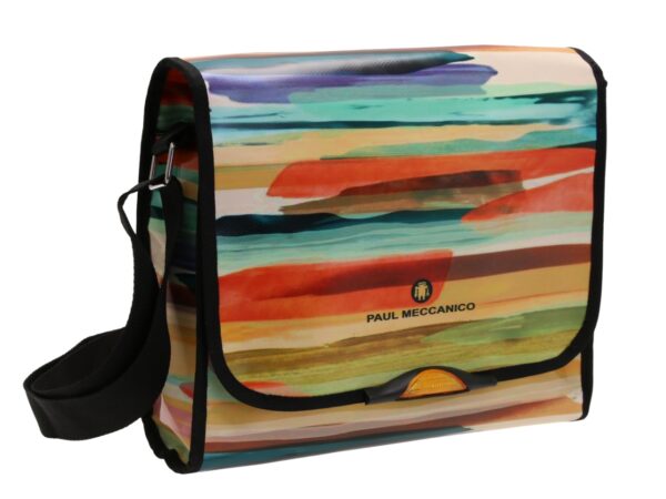 MAXI BORSA A TRACOLLA MULTICOLORE CON EFFETTO SFUMATO. MODELLO BREAK REALIZZATO IN TELONE CAMION. - immagine 4