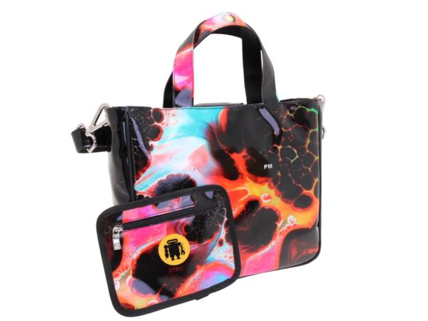TOTE BAG NERA FANTASIA TIE DYE. MODELLO GLAM REALIZZATO IN TELONE CAMION. - immagine 5
