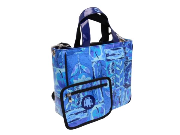 TOTE BAG AZZURRA CON FANTASIA FLOREALE. MODELLO GLAM REALIZZATO IN TELONE CAMION - immagine 5