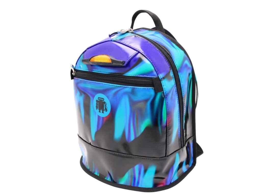 ...ZAINO CON FANTASIA TIE DYE. MODELLO SUPERINO REALIZZATO CON TELONI DI CAMION.