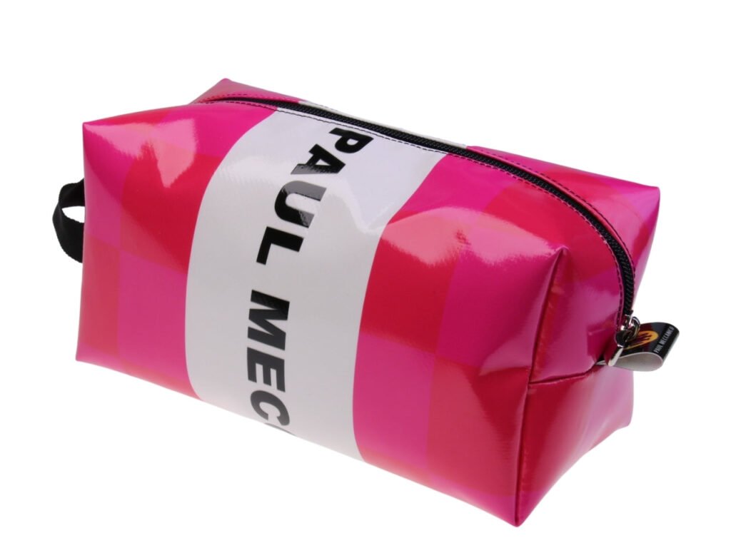 ...FUXIA E IL CASO DELLA BELLEZZA BIANCA.