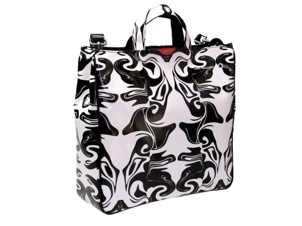 MAXI TOTE BAG BIANCA E NERA. MODELLO AIRSTONE REALIZZATO CON TELONE DA CAMION.