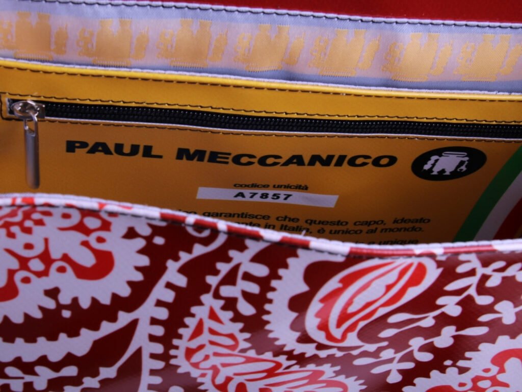 _ CROSSBODY BAG RED WITH MAJOLICA FANTASY. MODEL BREAK MADE OF LORRY TARPAULIN.