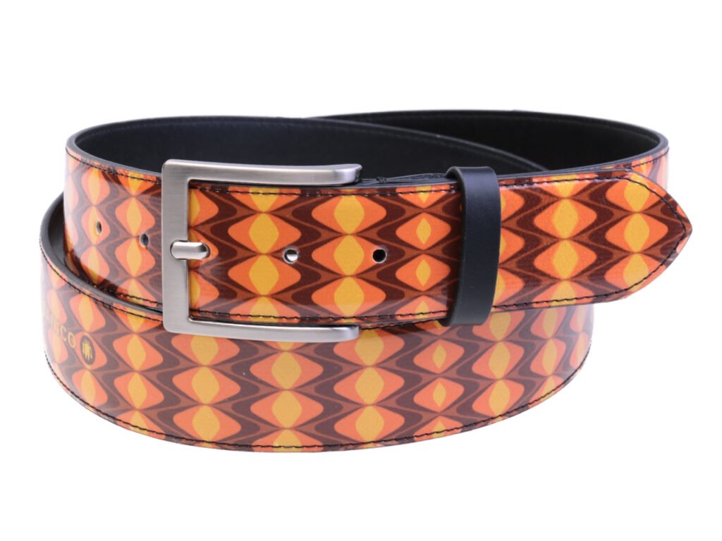 CINTURA ARANCIONE DA UOMO CON FANTASIA OPTICAL REALIZZATA CON TELONI DI CAMION.
