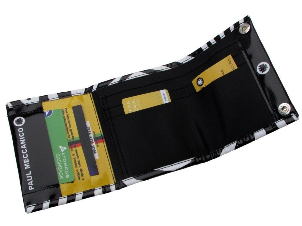 WOMAN WALLET BLACK AND WHITE COLOURS ANIMALIER FANTASY. MODEL TREK MADE OF LORRY TARPAULIN. - Paul Meccanico