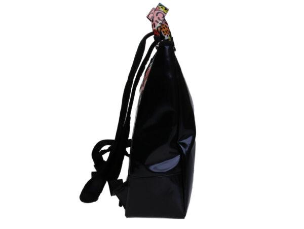 2 IN 1 BRIEFCASE AND BACKPACK BLACK WITH MULTICOLOR BAND. MODEL HYBRID MADE OF LORRY TARPAULIN.