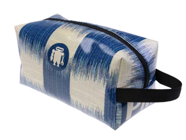 ...BLUE AND OFF WHITE BEAUTY CASE WITH EFFECT "JEANS"