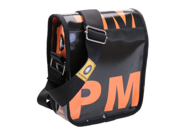 ORANGE AND CROSSBODY BAG WITH GEOMETRIC FANTASY. MODEL MIPOK MADE OF LORRY TARPAULIN.