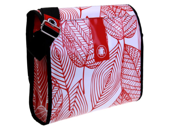 CROSSBODY BAG WHITE AND RED FLORAL FANTASY. MODEL BREAK MADE OF LORRY TARPAULIN.