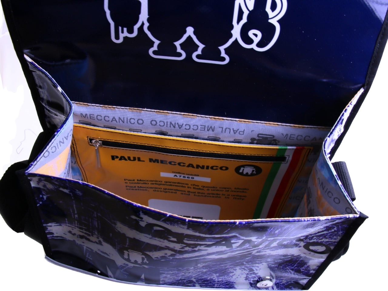 BORSA CROSSBODY BLU E BIANCA CON FANTASIA GRAFFITI. MODELLO DI ROTTURA REALIZZATO CON TELONI DI CAMION.