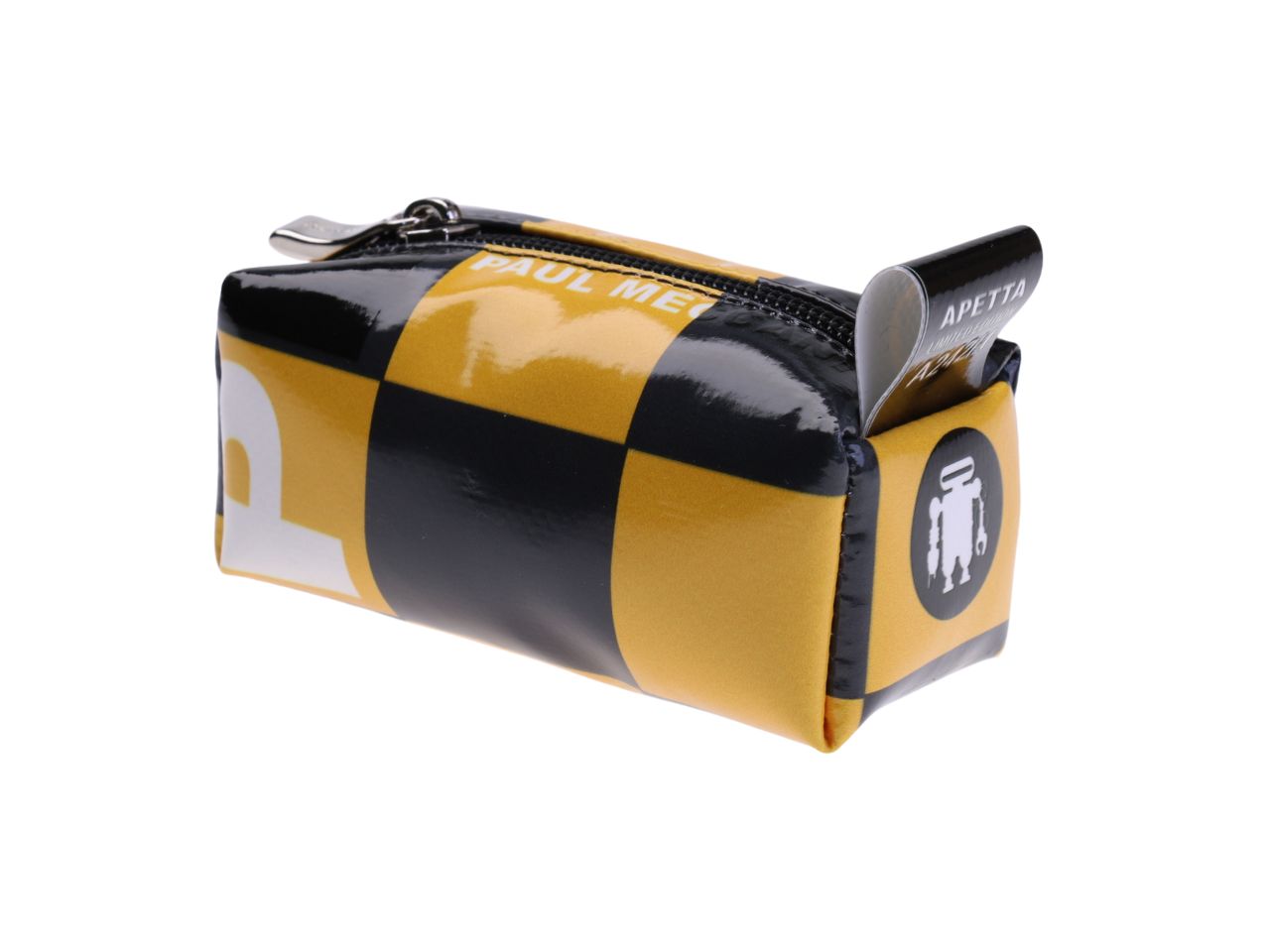 ...PORTACHIAVI A FORMA DI PORTAMATITE NEI COLORI NERO E GIALLO CON FANTASIA A SCACCHI.