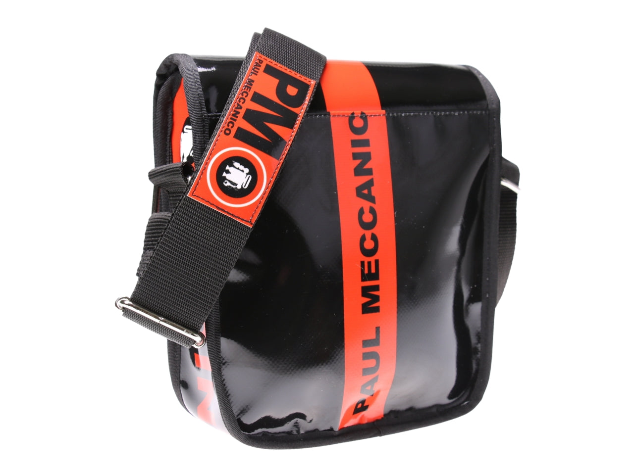 ...BORSA CROSSBODY NERA E ROSSA. MODELLO MIPOK IN TELONE DA CAMION.