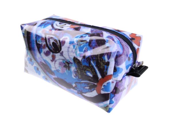 ...BEAUTY CASE CON FANTASIA FLOREALE.