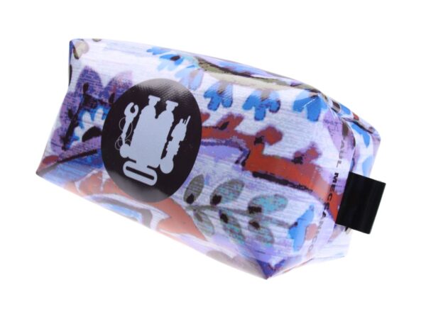 ...BEAUTY CASE WITH FLORAL FANTASY.