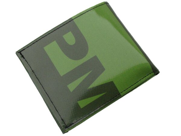 MAN WALLET GREEN COLOUR. CRIK MODEL MADE OF LORRY TARPAULIN. - Limited Edition Paul Meccanico