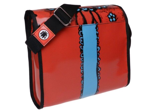 CROSSBODY BAG REDAND BLUE WITH HEART PRINT. MODEL BREAK MADE OF LORRY TARPAULIN. - Unique Pieces Paul Meccanico