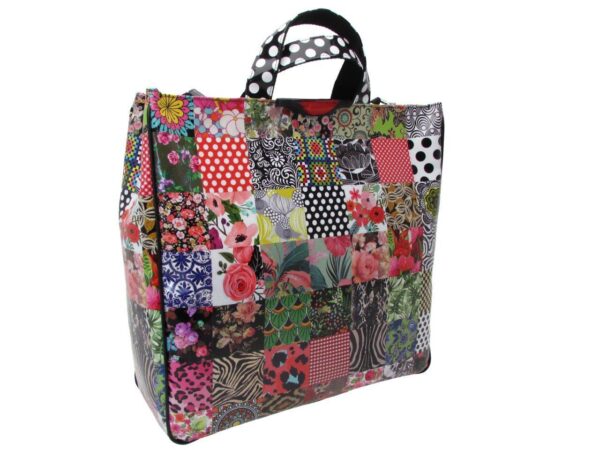 MAXI TOTE BAG WITH MULTICOLOR PATCHWORK. AIRSTONE MODEL MADE OF LORRY TARPAULIN. - Unique Pieces Paul Meccanico