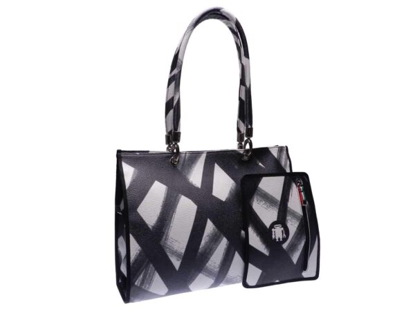 SHOPPER BAG PAUL MECCANICO MADE OF HAMMERED FAUX LEATHER. PEPE MODEL ABSTRACT FANTASY BLACK AND WHITE. - Unique Pieces Paul Meccanico